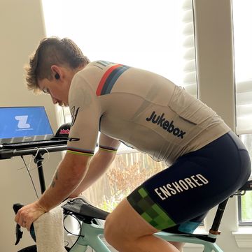 ashton lambie riding an indoor trainer, bike trainer workouts