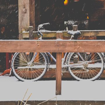 bicycle in snowy weather